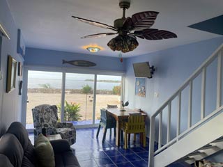 Sandybottoms 10B interior